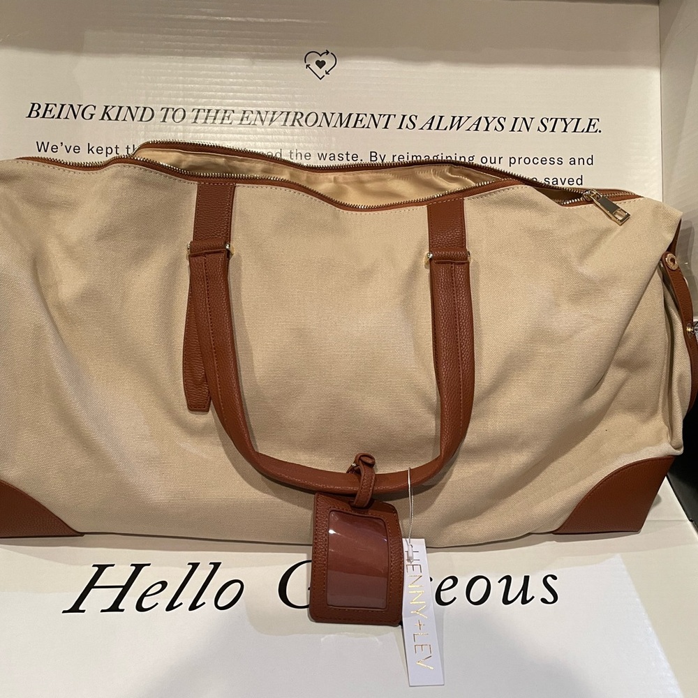 BNWT~Henny+ Lev Weekender Canvas Duffle Bag and Pouch Set